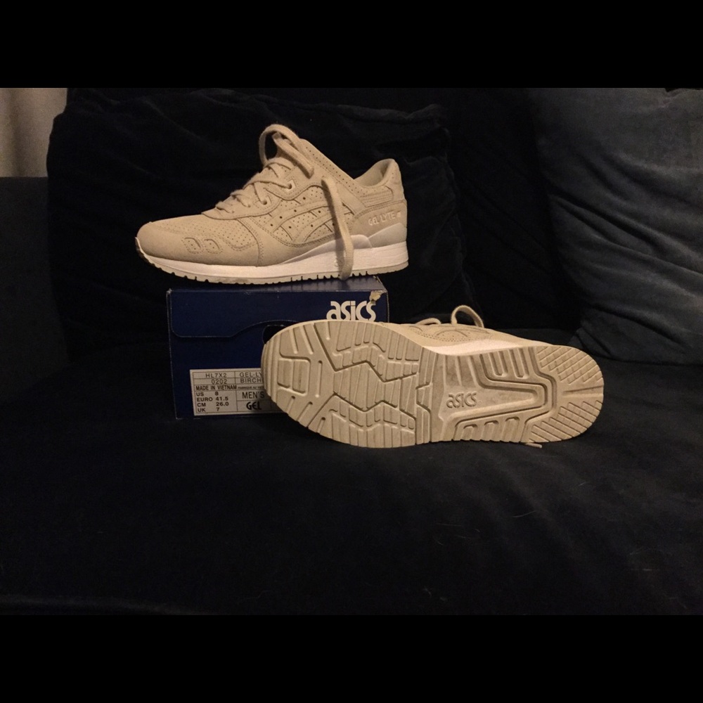 ASICS gel lyte iii size 8